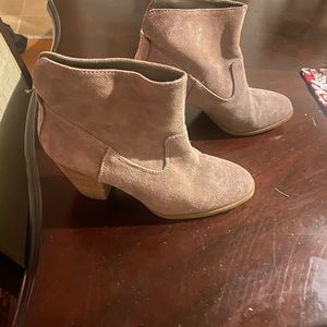 Nine West suede boots